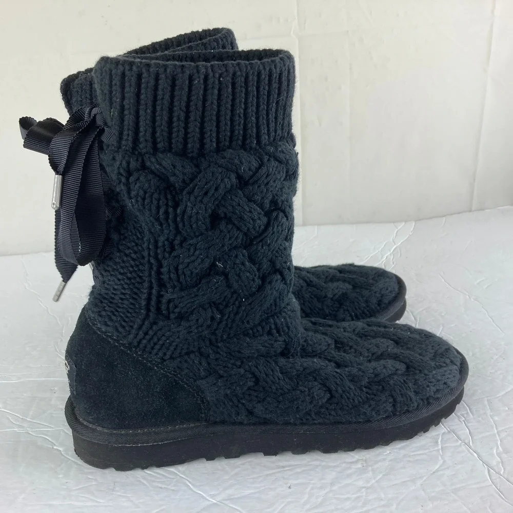 UGG Isla Knit Sweater Boots Womens 7 Ribbon Bow Chunky Cable Knit Designer